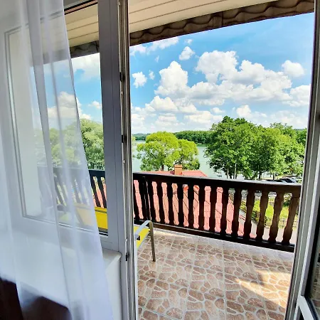 Gosciniec Skolimowka Restauracja I Ze Sniadaniem Na Kaszubach *