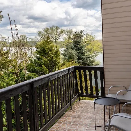 ホステル Gosciniec Skolimowka Restauracja I Ze Sniadaniem Na Kaszubach *