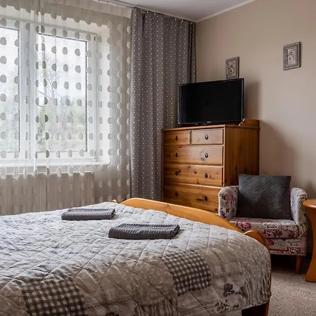 ホステル Gosciniec Skolimowka Restauracja I Ze Sniadaniem Na Kaszubach *