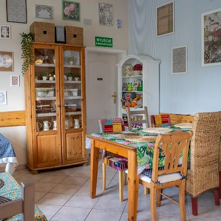 Gosciniec Skolimowka Restauracja I Ze Sniadaniem Na Kaszubach Holiday home Chmielno