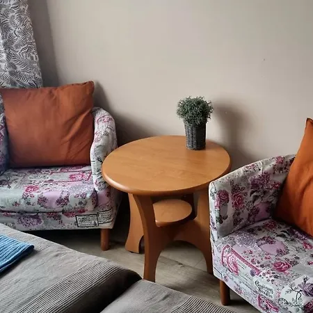 Ferienhaus Gosciniec Skolimowka Restauracja I Ze Sniadaniem Na Kaszubach