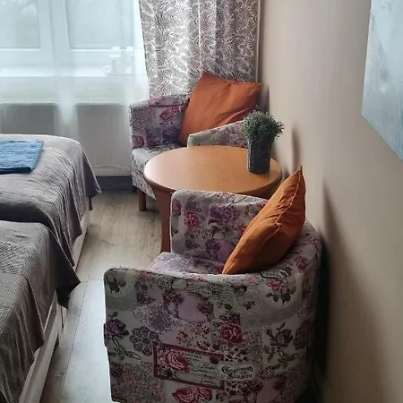 Gosciniec Skolimowka Restauracja I Ze Sniadaniem Na Kaszubach * Chmielno