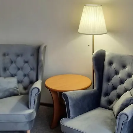 Gosciniec Skolimowka Restauracja I Ze Sniadaniem Na Kaszubach بيت شباب