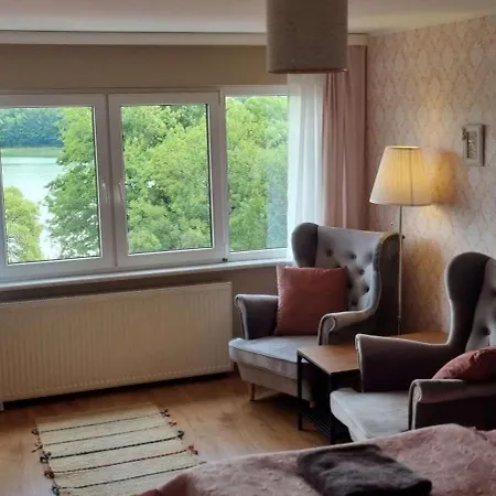 Gosciniec Skolimowka Restauracja I Ze Sniadaniem Na Kaszubach *