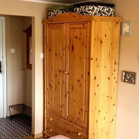 ホステル Gosciniec Skolimowka Restauracja I Ze Sniadaniem Na Kaszubach フミエルノ