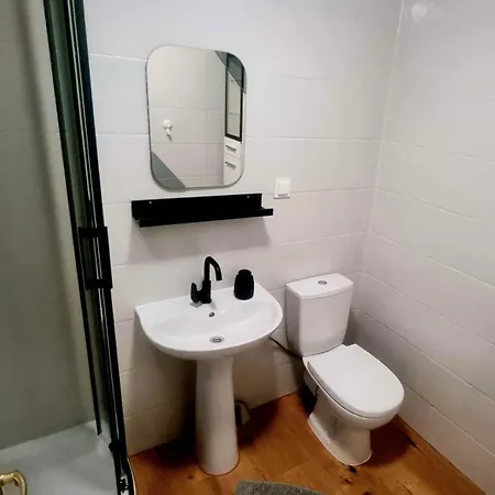 ホステル Gosciniec Skolimowka Restauracja I Ze Sniadaniem Na Kaszubach *