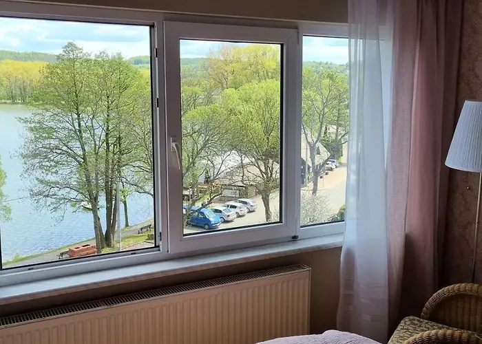 Gosciniec Skolimowka Restauracja I Ze Sniadaniem Na Kaszubach * Chmielno