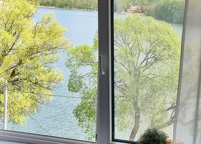 Gosciniec Skolimowka Restauracja I Ze Sniadaniem Na Kaszubach Hostel Chmielno