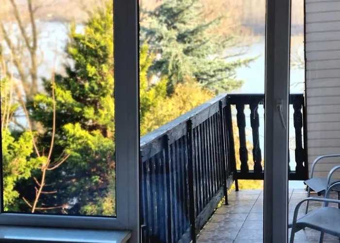 Gosciniec Skolimowka Restauracja I Ze Sniadaniem Na Kaszubach * Chmielno