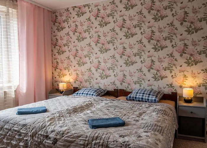 Gosciniec Skolimowka Restauracja I Ze Sniadaniem Na Kaszubach Hostel *