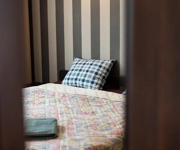 Gosciniec Skolimowka Restauracja I Ze Sniadaniem Na Kaszubach Hostel Chmielno