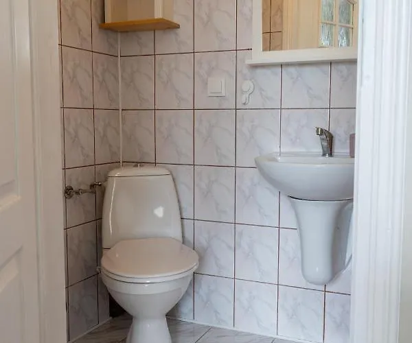 Gosciniec Skolimowka Restauracja I Ze Sniadaniem Na Kaszubach Hostel *