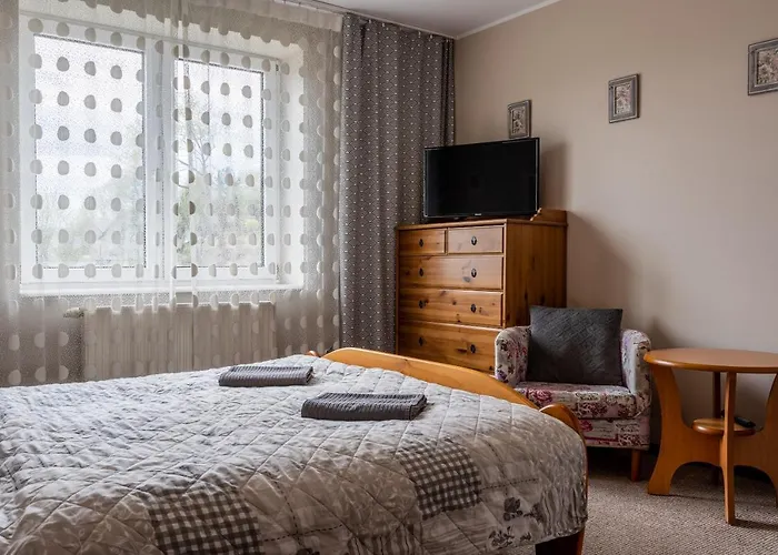 אכסניה Gosciniec Skolimowka Restauracja I Ze Sniadaniem Na Kaszubach *