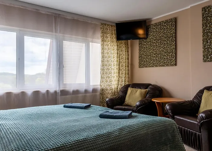 Hostel Gosciniec Skolimowka Restauracja I Ze Sniadaniem Na Kaszubach