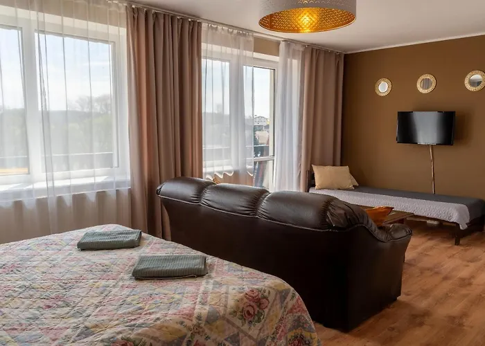 Gosciniec Skolimowka Restauracja I Ze Sniadaniem Na Kaszubach * חמיילנו