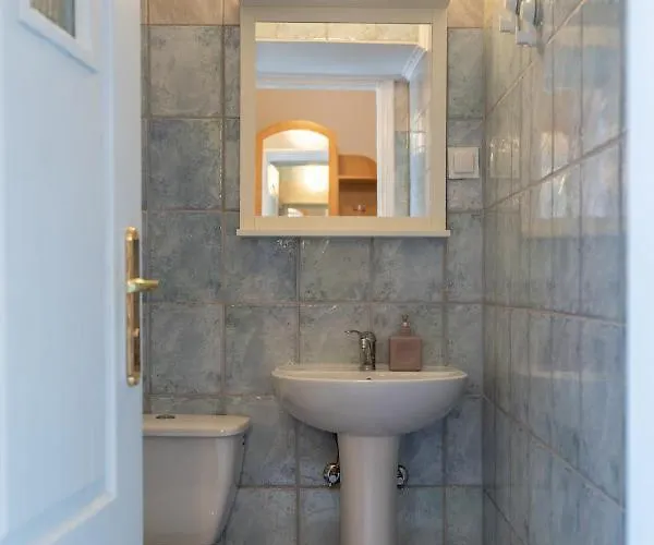 Hostel Gosciniec Skolimowka Restauracja I Ze Sniadaniem Na Kaszubach