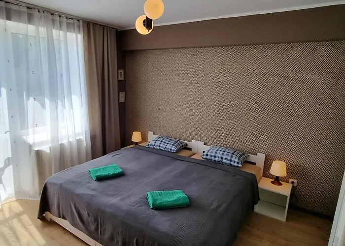 Gosciniec Skolimowka Restauracja I Ze Sniadaniem Na Kaszubach *