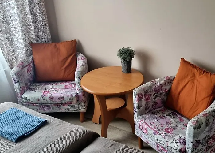 Ostello Gosciniec Skolimowka Restauracja I Ze Sniadaniem Na Kaszubach