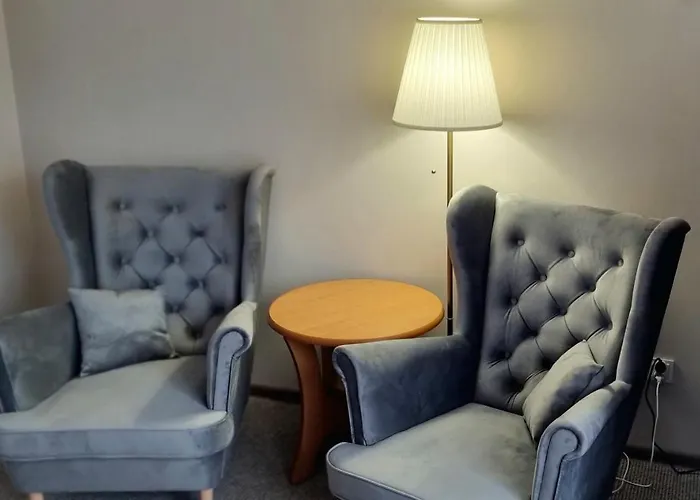 Gosciniec Skolimowka Restauracja I Ze Sniadaniem Na Kaszubach Ostello