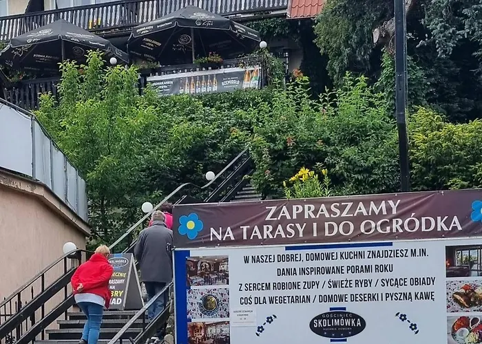 Hostel Gosciniec Skolimowka Restauracja I Ze Sniadaniem Na Kaszubach Chmielno