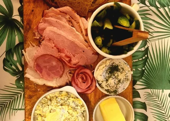 Gosciniec Skolimowka Restauracja I Ze Sniadaniem Na Kaszubach *