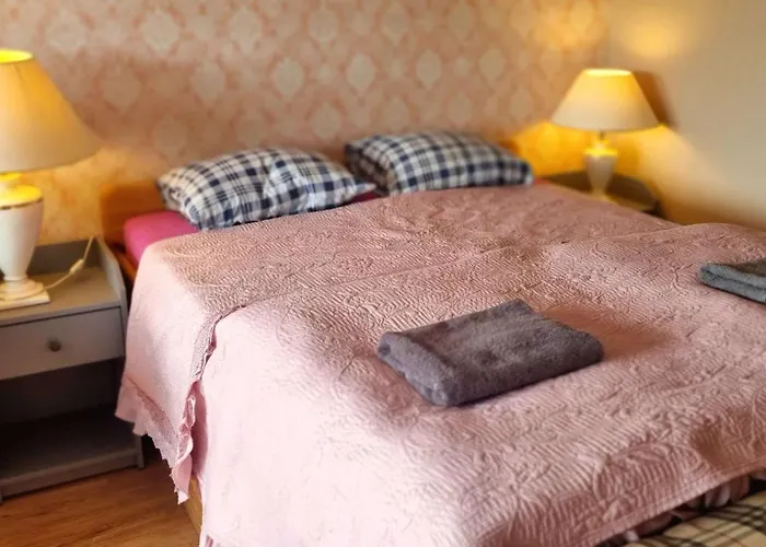 Hostel Gosciniec Skolimowka Restauracja I Ze Sniadaniem Na Kaszubach