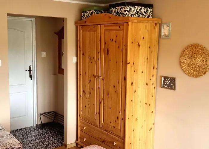 Hostel Gosciniec Skolimowka Restauracja I Ze Sniadaniem Na Kaszubach Chmielno